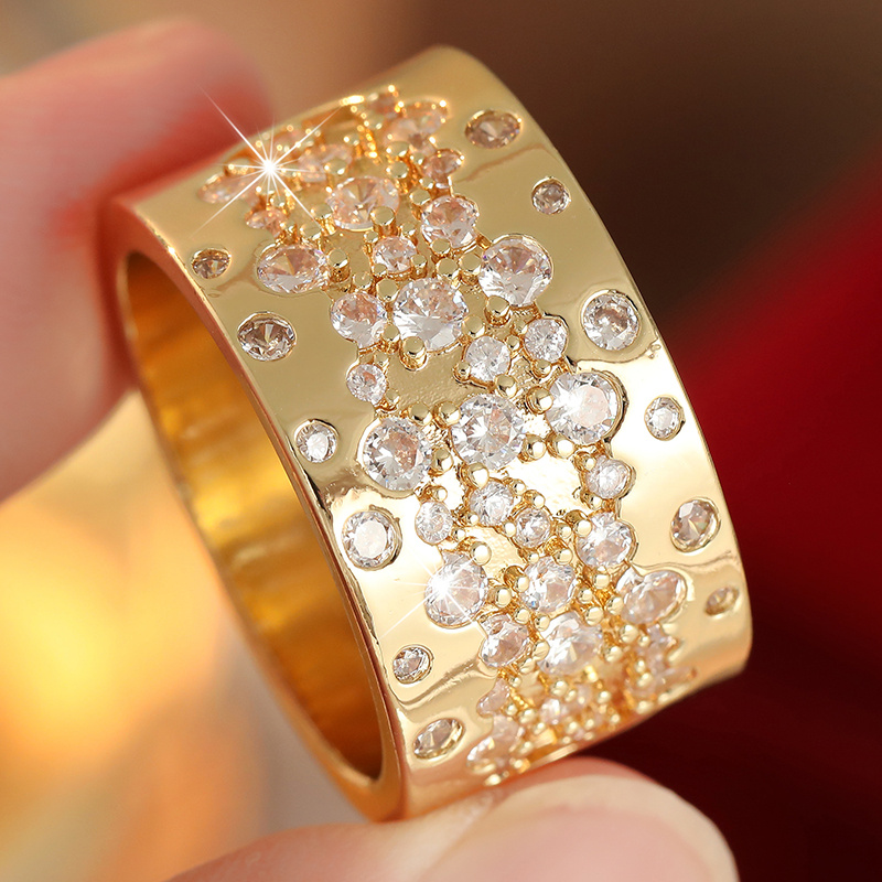 Luxurious Full-Set Synthetic Zirconia Copper Women's Ring